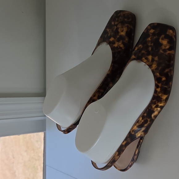 Tuckernuck Tortoise Liv Slingback Flat Size 9 - Picture 4 of 16